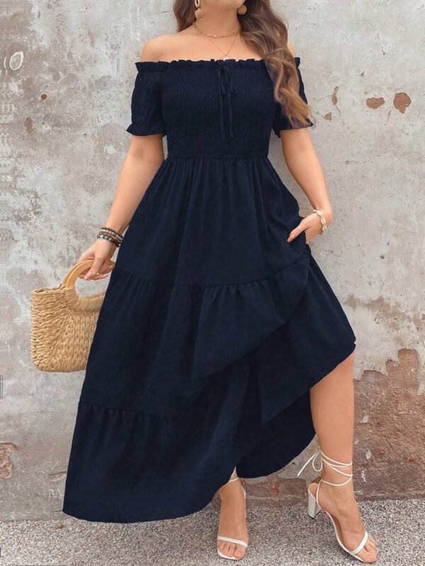 Vestido negro elegante, versátil y casual de talla grande con volantes