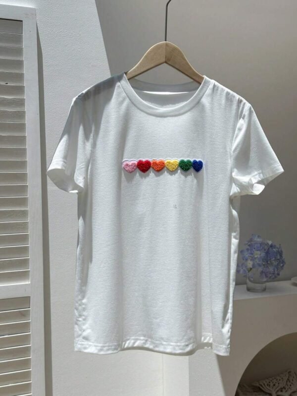 Camiseta de mujer de cuello redondo y manga corta