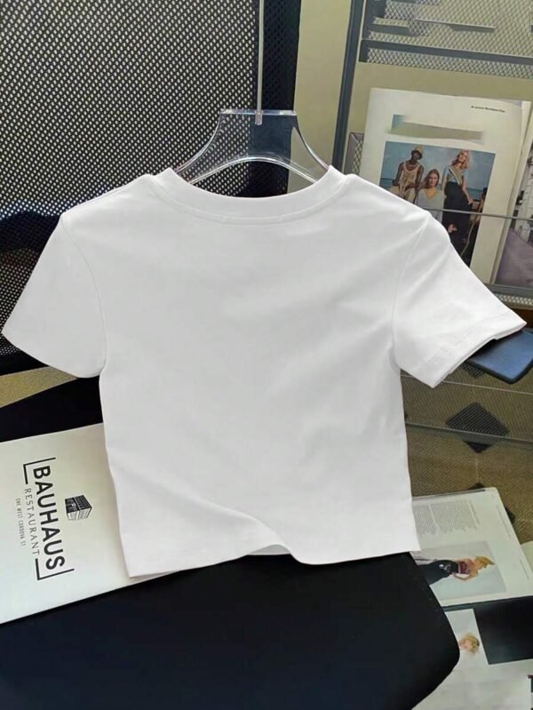 Camiseta ajustada de cuello redondo y manga corta con estampado de perrito - Imagen 3