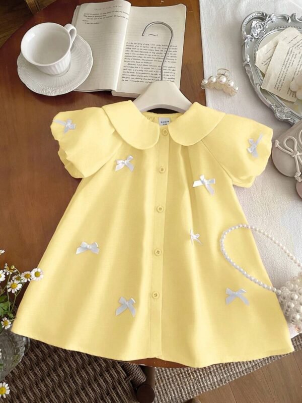 Vestido de manga corta con cuello Peter Pan