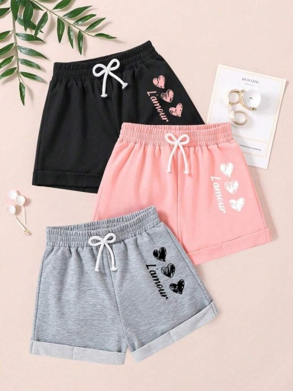Shorts de unicolor con estampado de corazón y cinturón anudado