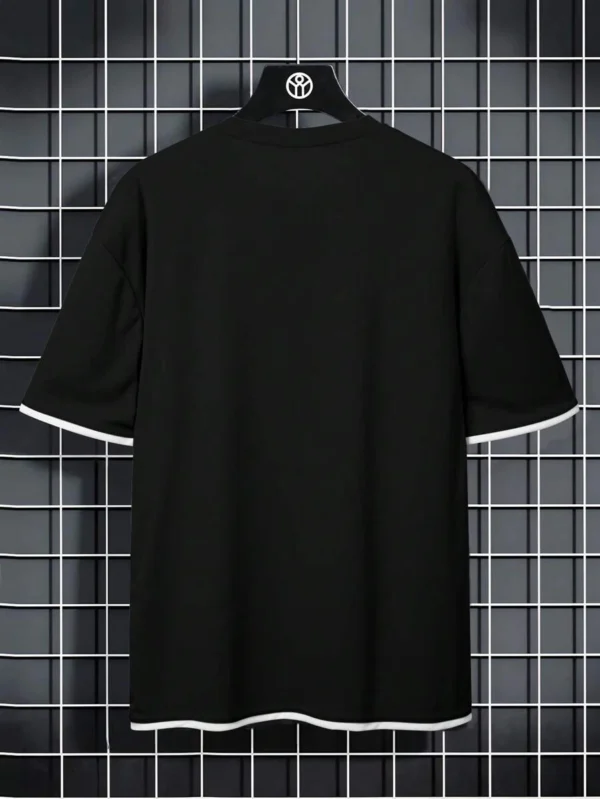 Playera de cuello redondo y manga corta para hombre con diseño de bloques - Imagen 3