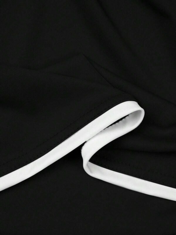 Playera de cuello redondo y manga corta para hombre con diseño de bloques - Imagen 2