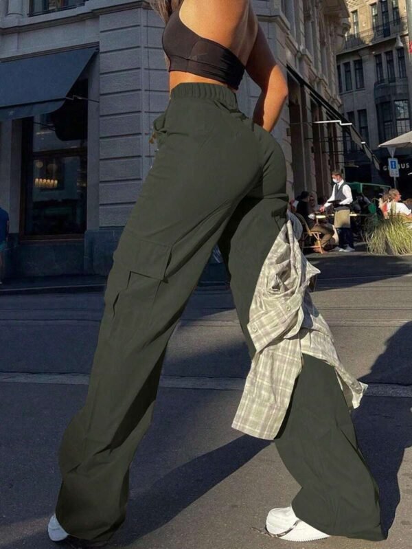 Pantalón tipo cargo de ajuste suelto y pierna recta - Imagen 3