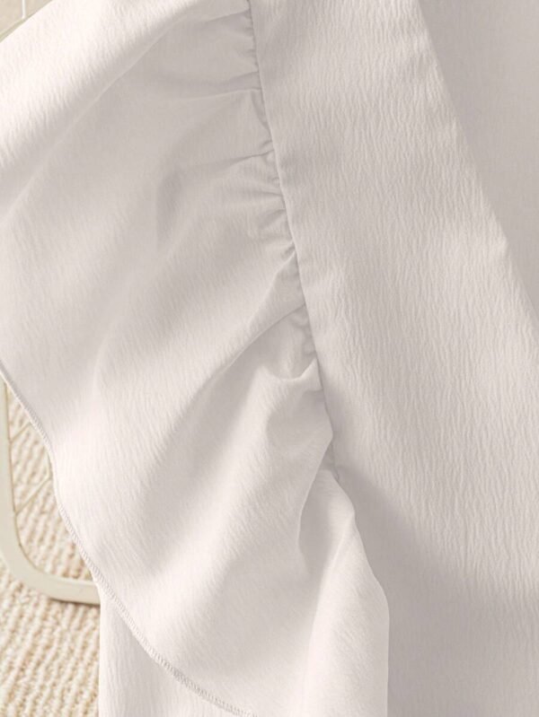 Blusa con volantes en el escote en V - Imagen 2