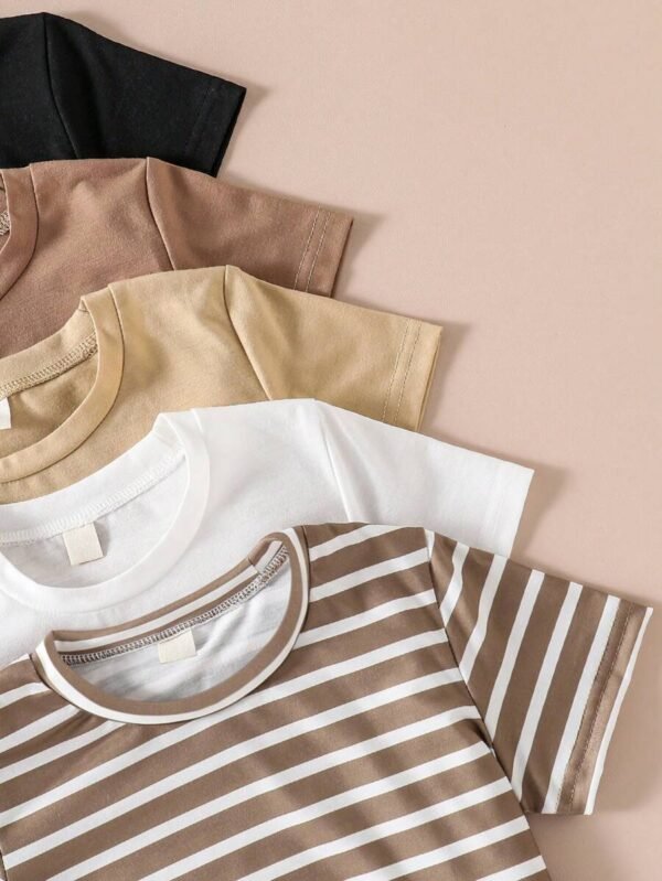 Camiseta de manga corta de cuello redondo con estampado de unicolor - Imagen 2