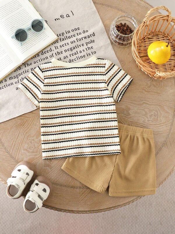 Camiseta con cuello redondo y pantalón corto para niño bebé - Imagen 3