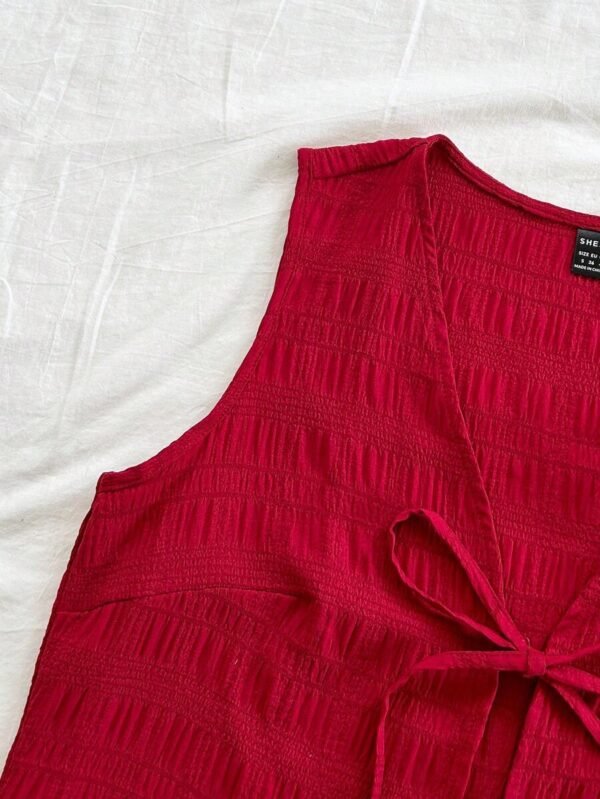 Top elegante estilo bohemio tropical con textura y lazo adjunto - Imagen 2