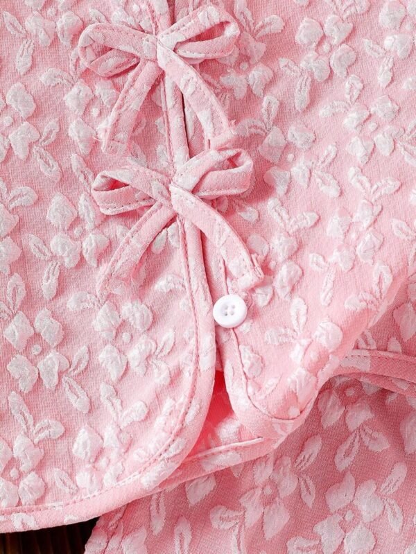 Chaleco y pantalones cortos de tela texturizada rosa - Imagen 2