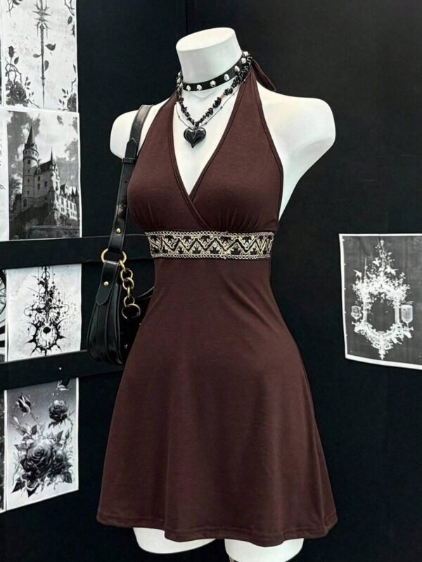 Vestido mini elegante para mujer con cuello en V