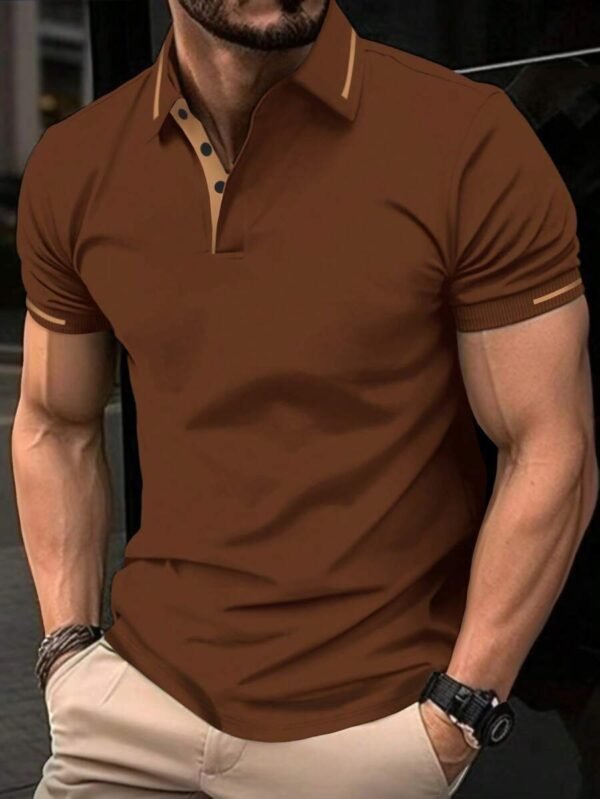 Camiseta polo de manga corta con bloques de color