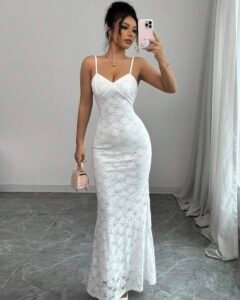 Vestido maxi blanco de escote de tirantes finos