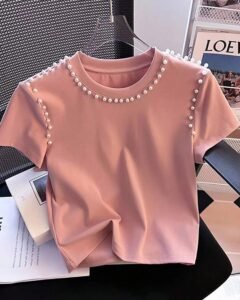 Camiseta corta de manga corta casual con decoración de perlas