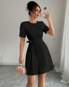 Vestido elegante para mujer con cuello redondo, manga corta y dobladillo plisado