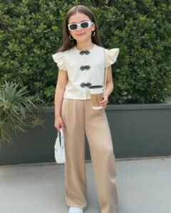 Blusa informal de manga corta con botones y bloqueo de color