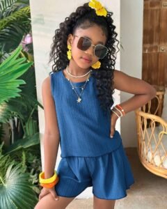 Top azul casual cuello redondo con textura y shorts a juego