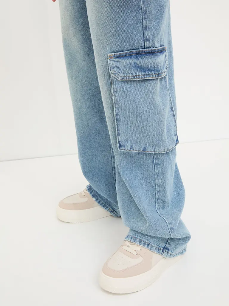 Jeans Cargo Recto Azul Deslavado - Imagen 3