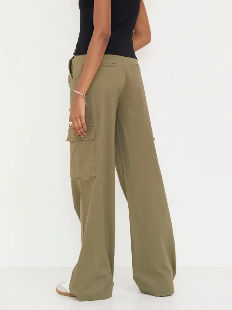 Pantalón Cargo Básico Gabardina Verde - Imagen 2