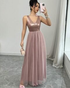 Vestido de mujer sin mangas con escote en V y malla