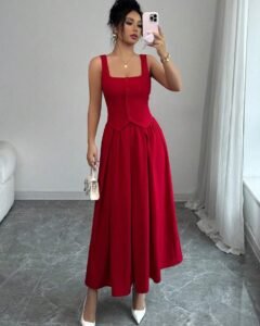 Conjunto de chaleco sin mangas de cuello cuadrado y falda plisada acampanada