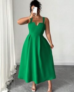 Vestido de línea A sin mangas de color liso con cuello en V