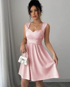 Vestido mini casual y elegante con cuello en forma de corazón