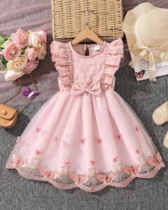 Vestido de princesa de manga corta con malla para niña