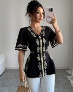 Blusa de manga corta elegante con cuello en V y estampado