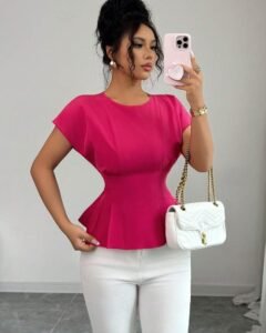 Blusa elegante de cuello redondo sin mangas y con cintura recogida