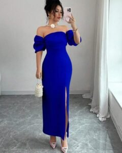 Vestido elegante y sexy azul con hombros descubiertos