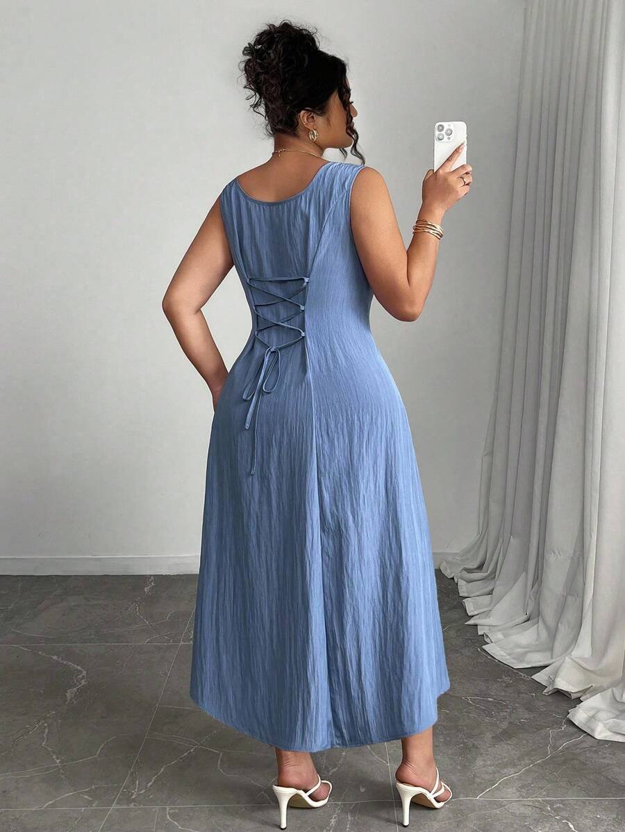 Vestido elegante con cuello cuadrado y cintura ceñida - Imagen 3