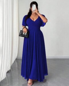 Vestido de línea A con cuello en V mangas con volantes de gasa