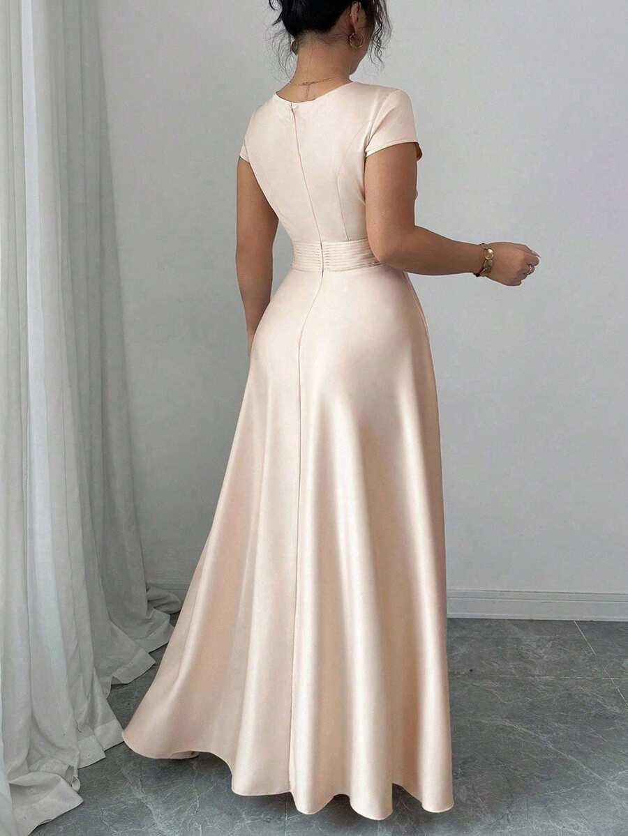 Vestido largo con cuello en V, mangas cortas y cintura drapeada - Imagen 3