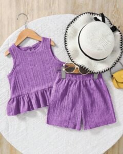 Top sin mangas de cuello redondo y pantalones cortos sueltos