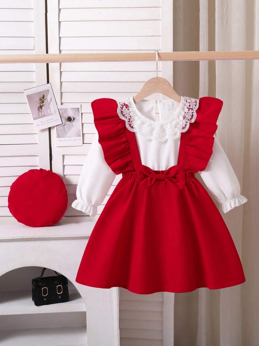 Blusa blanca con cuello de volantes + Vestido de peto rojo con moño 3D