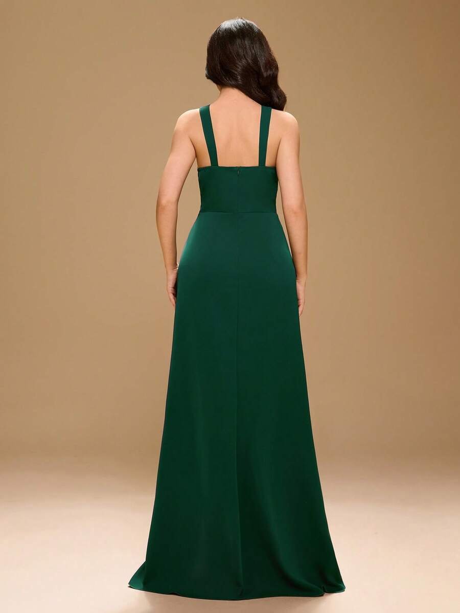 Vestido de fiesta de satén con escote halter y bajo asimétrico - Imagen 3