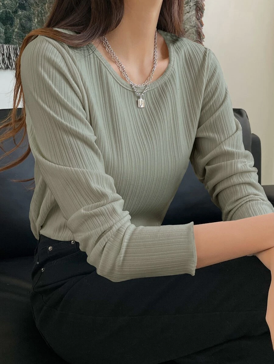 Camiseta con borde de lechuga de punto acanalado