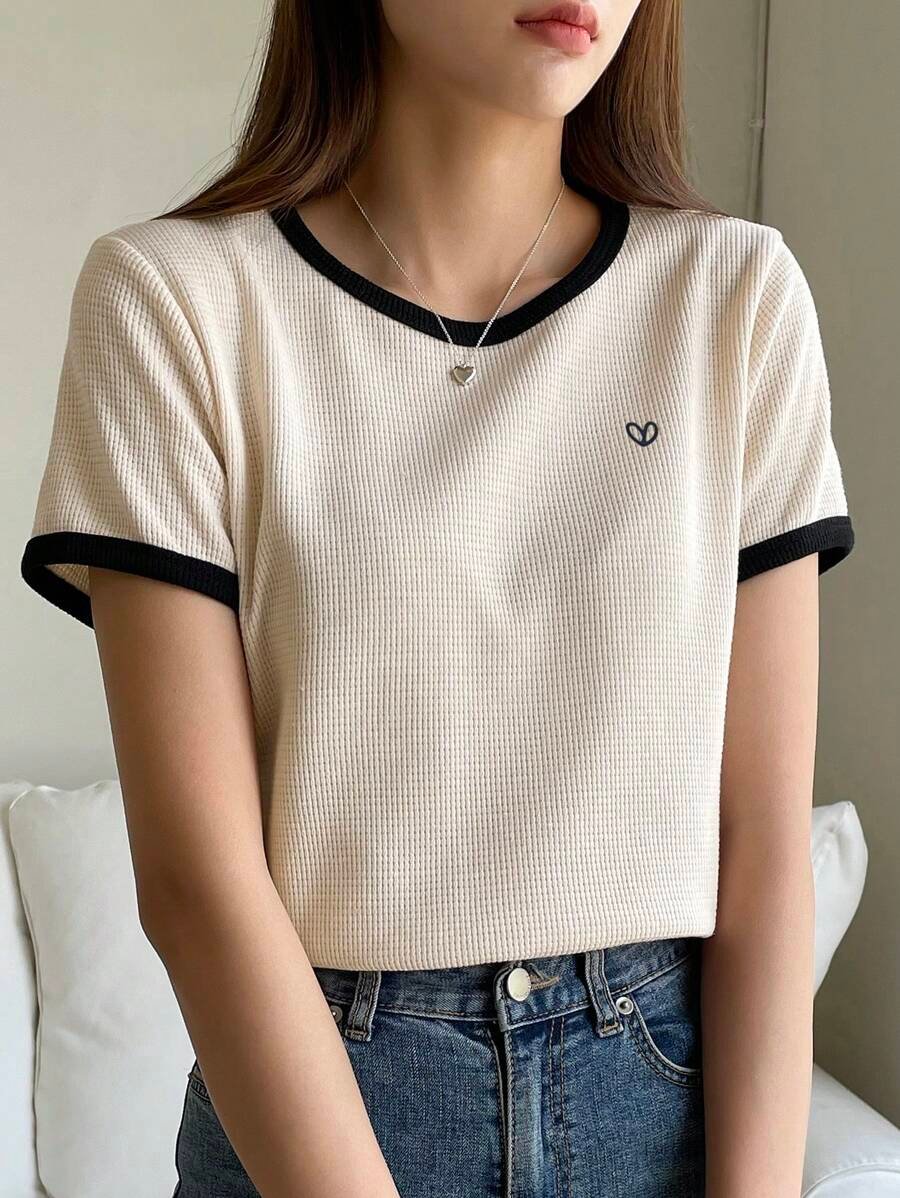 Camiseta de manga corta de cuello redondo con detalle de contraste - Imagen 3