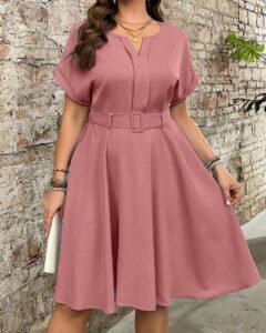 Vestido para vacaciones de color borgoña y con escote en V