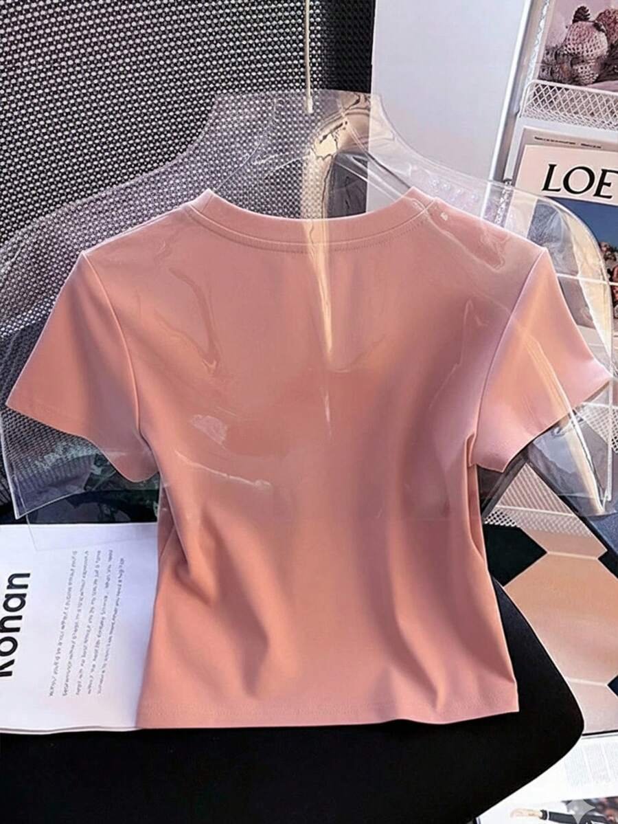 Camiseta corta de manga corta con cuello redondo y estampado - Imagen 2