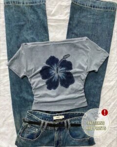 Camiseta de manga corta ajustada con hombros descubiertos