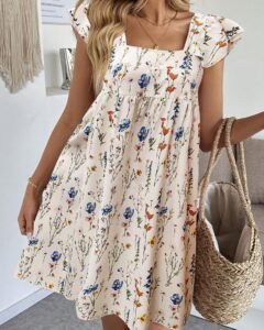 Vestido corto de verano casual de cuello de barco con estampado floral