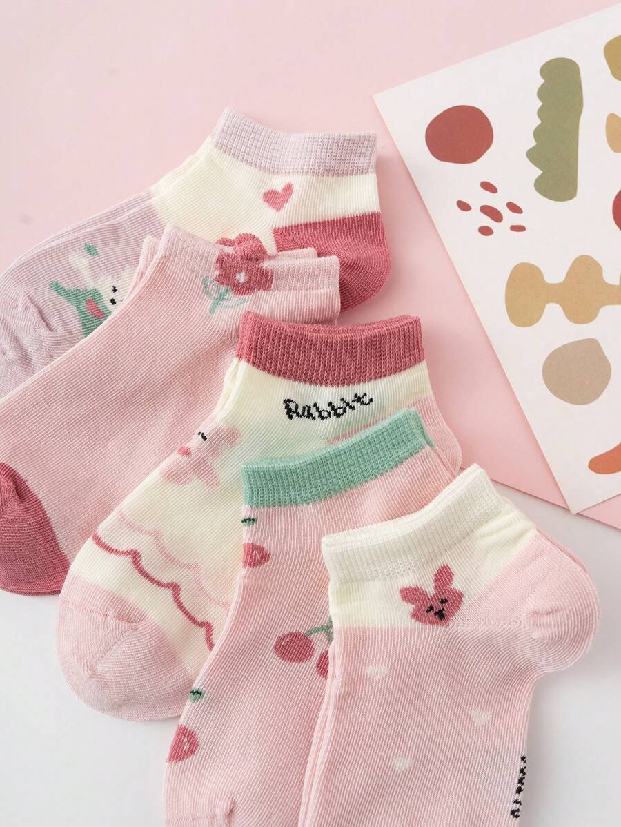 5 pares de calcetines cortos de diario con diseños de corazones, cerezas, osos y flores - Imagen 2