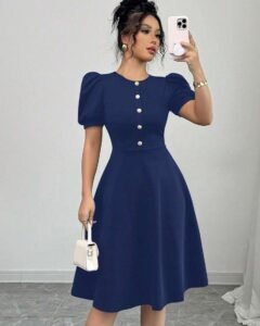 Vestido mini elegante de unicolor con botones y mangas farol