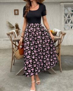 Vestido largo con estampado floral diminuto, cuello cuadrado