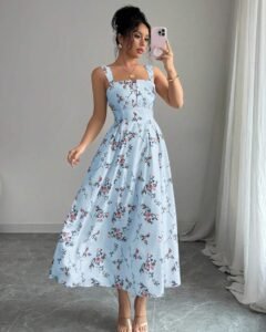 Vestido largo plisado elegante con estampado floral