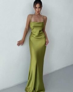 Vestido sin mangas con nudo en la espalda y bajo de cola de pez