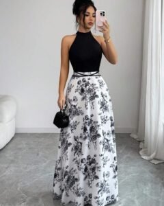 Vestido con cuello de halter, estampado y contraste con lazo en la cintura