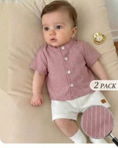 Camisa de manga corta con botones delanteros a rayas y pantalones cortos