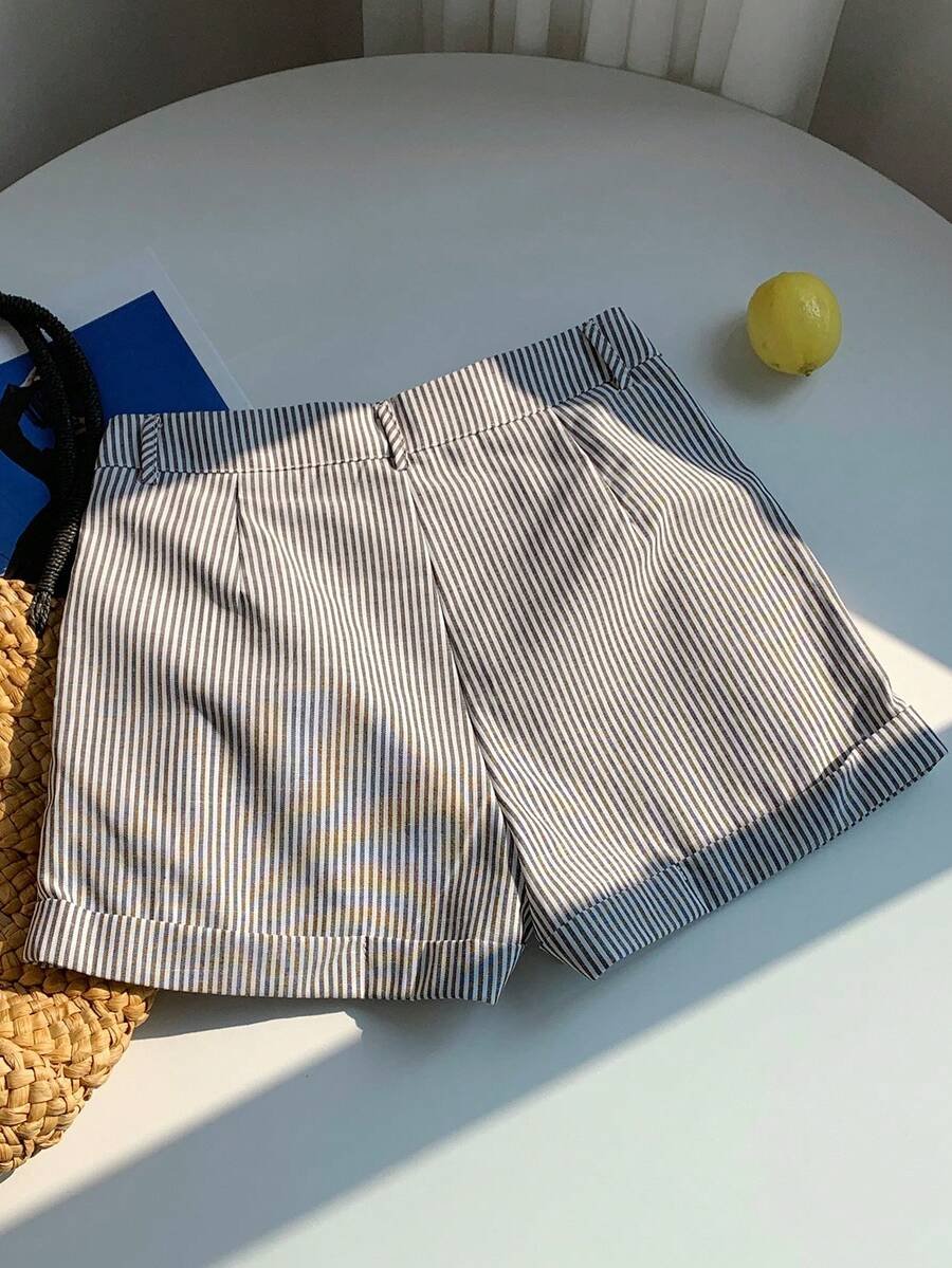 Pantalones cortos casuales de mujer con botones y rayas - Imagen 2